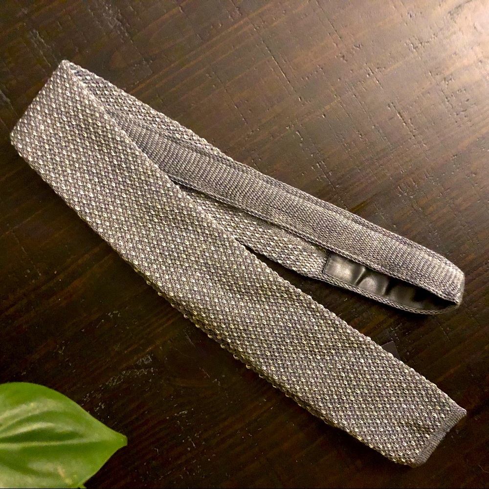 NWT Hugo Boss 100% Linen Knit Tie